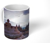 Mok - Paarse ochtendlucht boven de Borobudur - 350 ML - Beker
