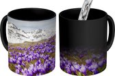 Magische Mok - Foto op Warmte Mok - Bergen - Sneeuw - Bloemenweide - 350 ML