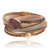 Kaki leren dames armband van hars met hartvormige steen
