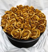 AG Luxurygifts flower box - rozen box - luxe - cadeau - rood - zwart - soap roses - Valentijnsdag