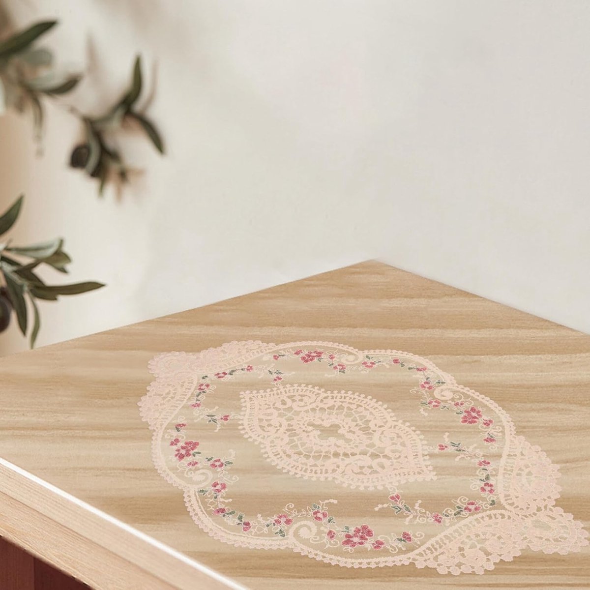 Elegant Geborduurd Tafelkleed met Kant voor Decoratie en Meubelafdekking