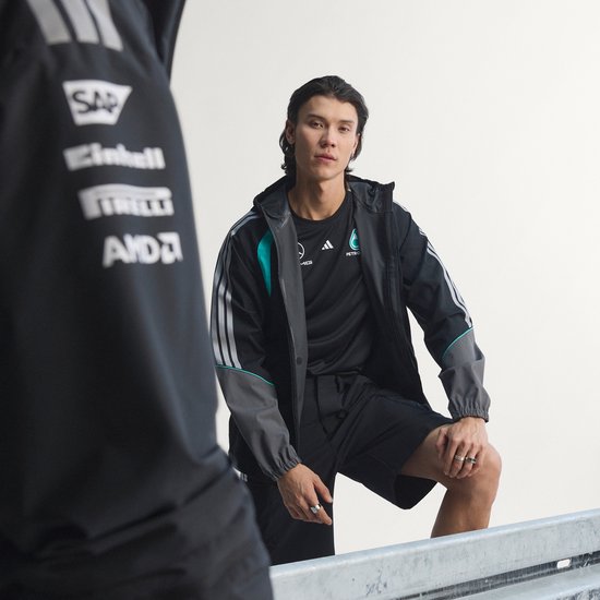 Adidas Performance Mercedes - Amg Petronas Formula 1 Team Mechanics Regenjack - Heren - Zwart van Merkloos — afbeelding 2