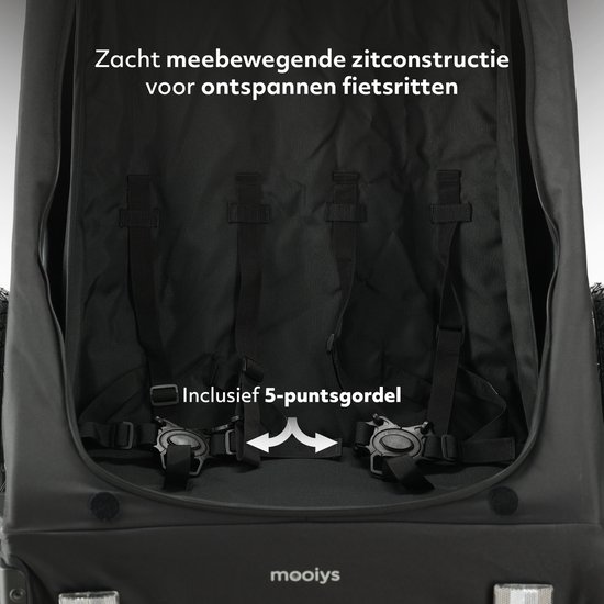 Zwarte fietskar interieur met 5-puntsgordels en tekst.