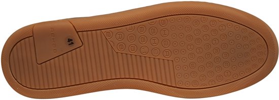 Onderkant van bruine suède sneakers met een bruine rubberen zool met Rehab-logo.
