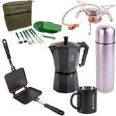 Compacte kampeer kookset met gasbrander, mokkapot, thermosfles, sandwichmaker, servies en opbergtas.