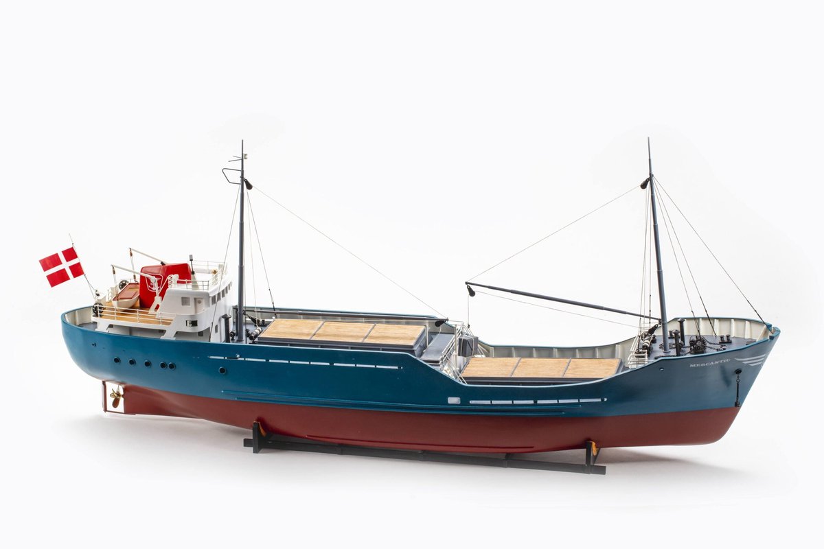 Billing Boats 424 Mercantic vrachtschip