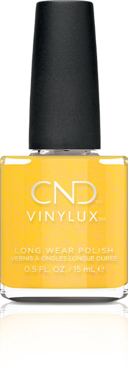 CND Vinylux catching light