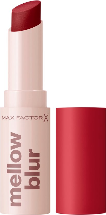 Max Factor Mellow Blur lipstick in rode tint, open met rode dop.
