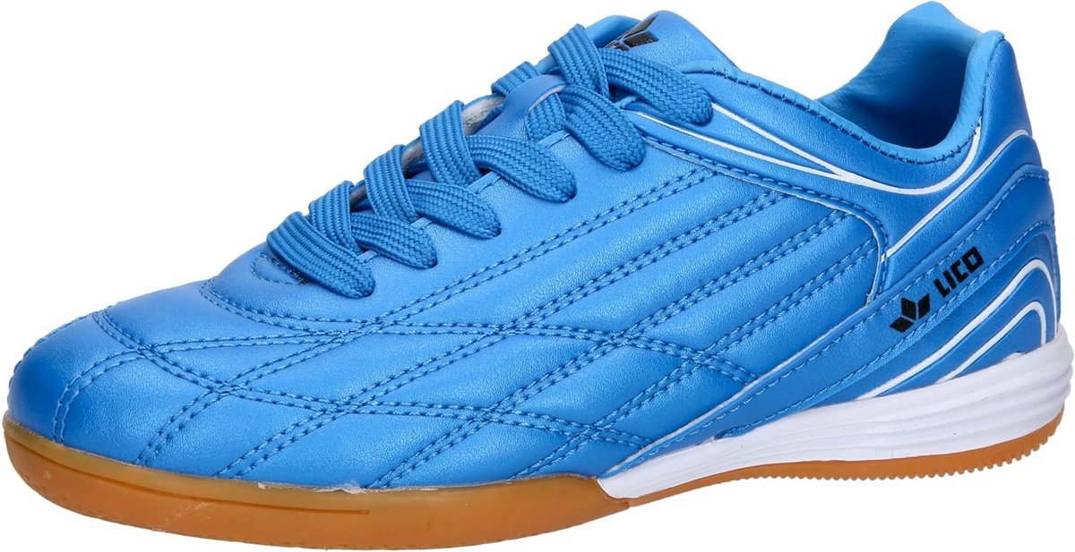 Robuuste blauwe voetbalschoenen voor jongens met antislip turfzool, geschikt voor kunstgras en harde velden.