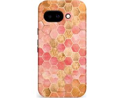 Casetastic hoesje geschikt voor Google Pixel 9a - Dubbellaagse bescherming - Honeycomb Art Coral - Fashion Case - Perzik Koraal