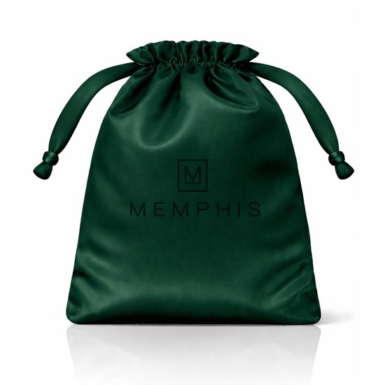 Pochette en satin vert foncé avec logo Memphis et cordons de serrage.