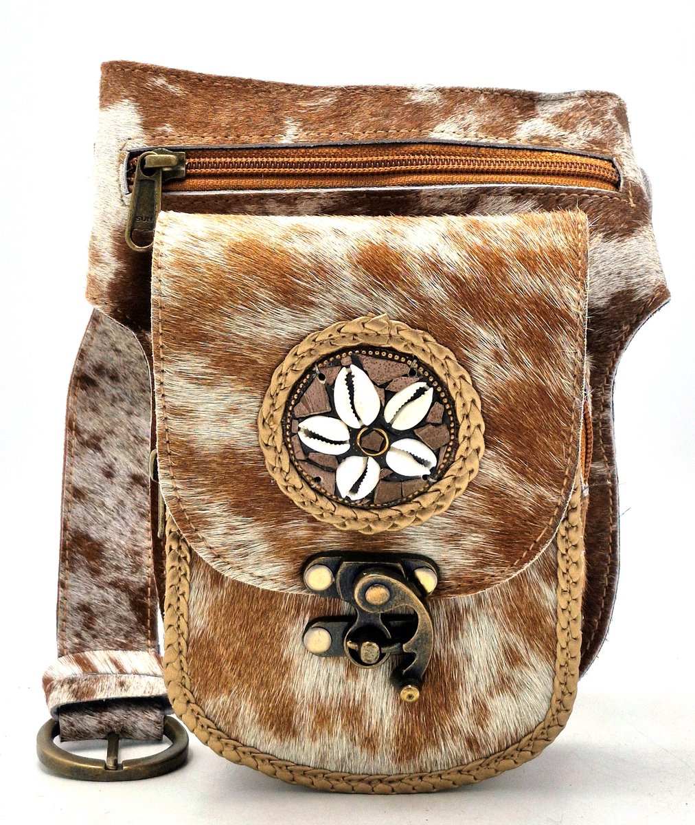 Heuptas Koeienhuid met Vintage Haakje en Schelpen ornament "Ibiza" - (B x H x D) ca. 14 cm x 21 cm x 5,5 cm