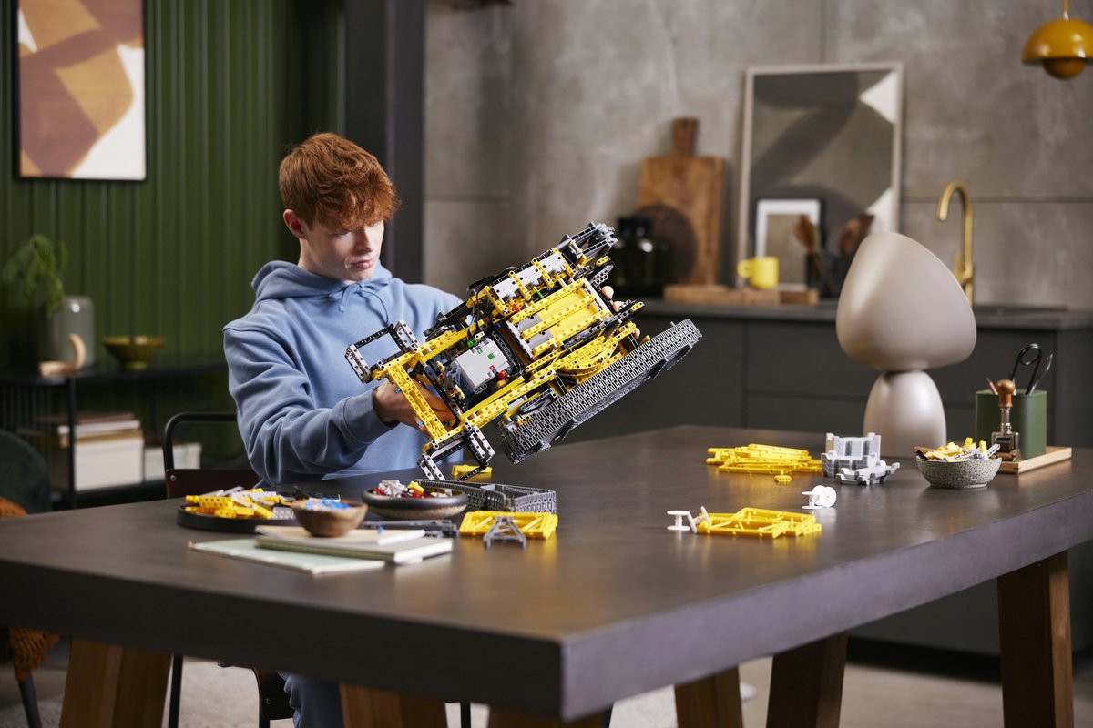 LEGO Technic Liebherr Rupsbandkraan LR 13000 Kraan met Afstandsbediening voor Volwassenen - 42146 — afbeelding 19