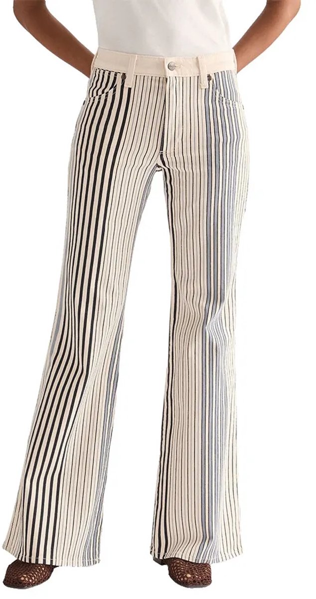 Wrangler 112378292 Flare Fit Spijkerbroek 29 32 Vrouw Multicolor