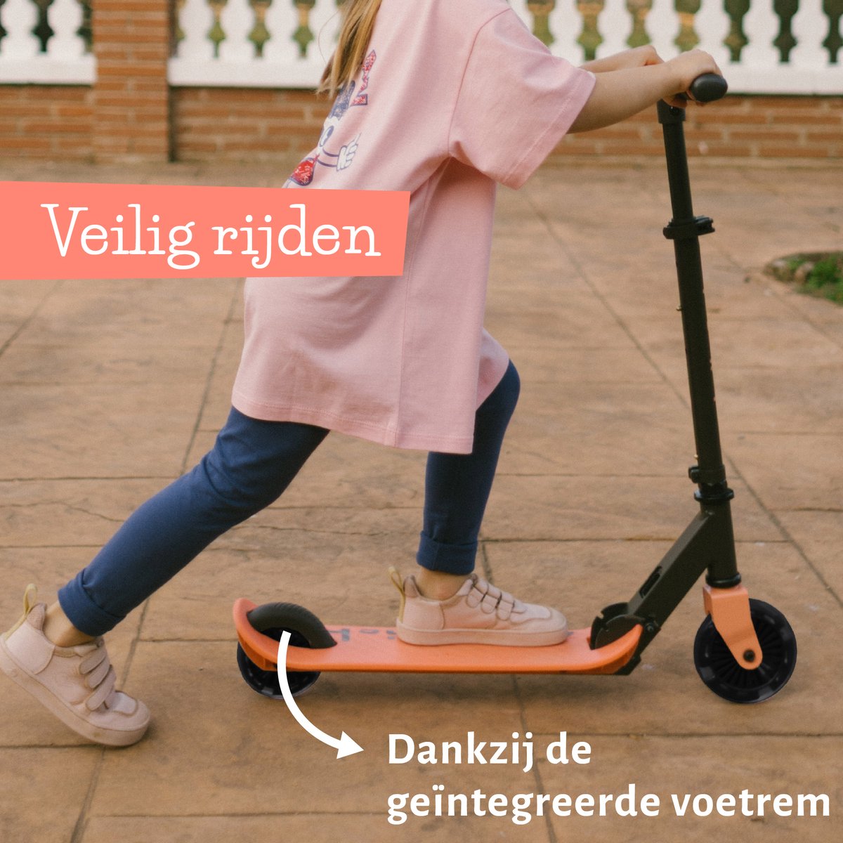 Chillafish Flexxi - Opvouwbare, lichte kinderstep met voetrem