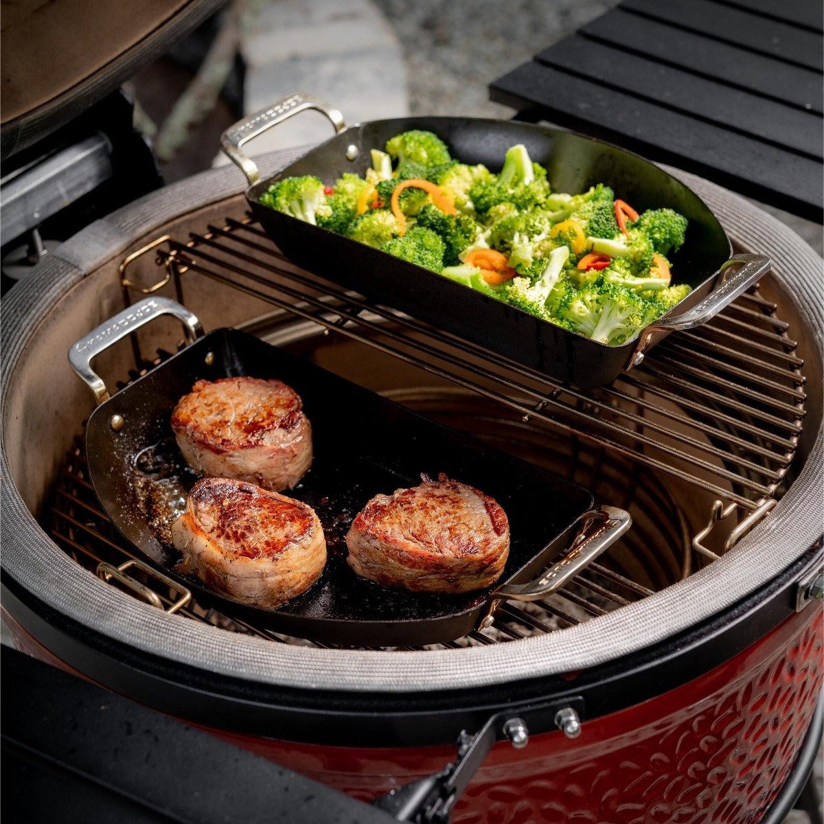 Kamado Joe Carbon Steel Ensemble de poêles demi-lune