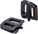 Paire de pédales de vélo noires, chacune avec texture antidérapante, réflecteurs orange et filetage.