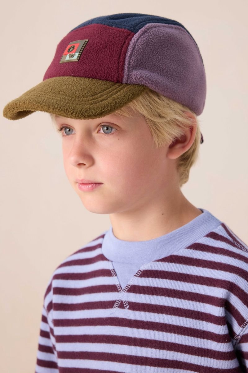 Sissy-Boy - Donkerrode colourblock pet met patch