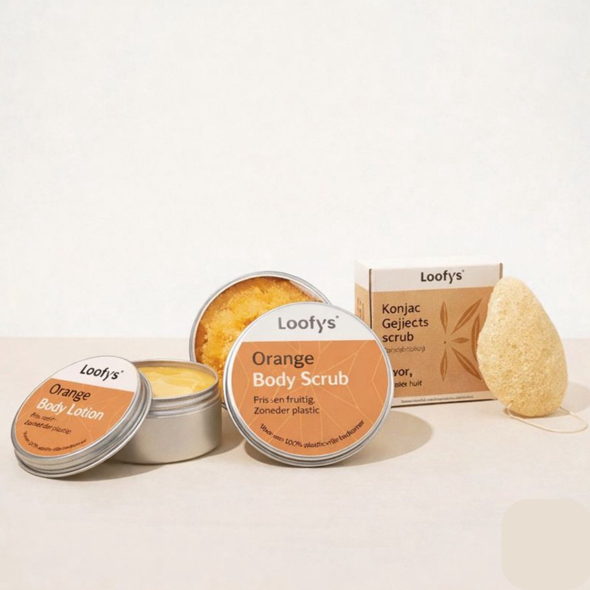 Alles-in-1 Lichaamsverzorging Cadeauset – Bodylotion 150ml + Bodyscrub 150ml + Konjac Spons - Orange