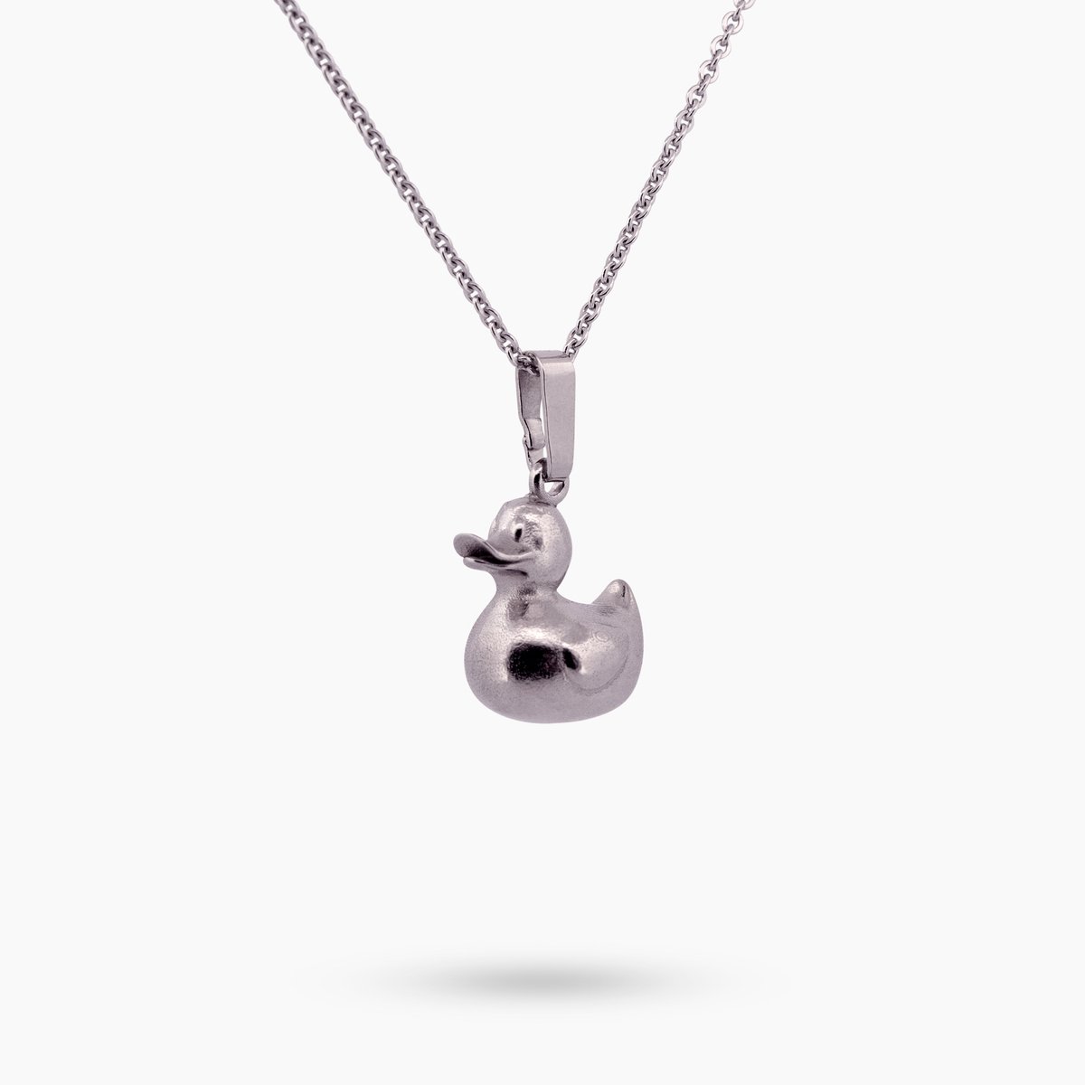 Pinchme Charms - Badeend Bedel – Humor & Herinnering in één - Echt zilver - Handgemaakt in Nederland - Luxe cadeauverpakking - Ketting Sieraden