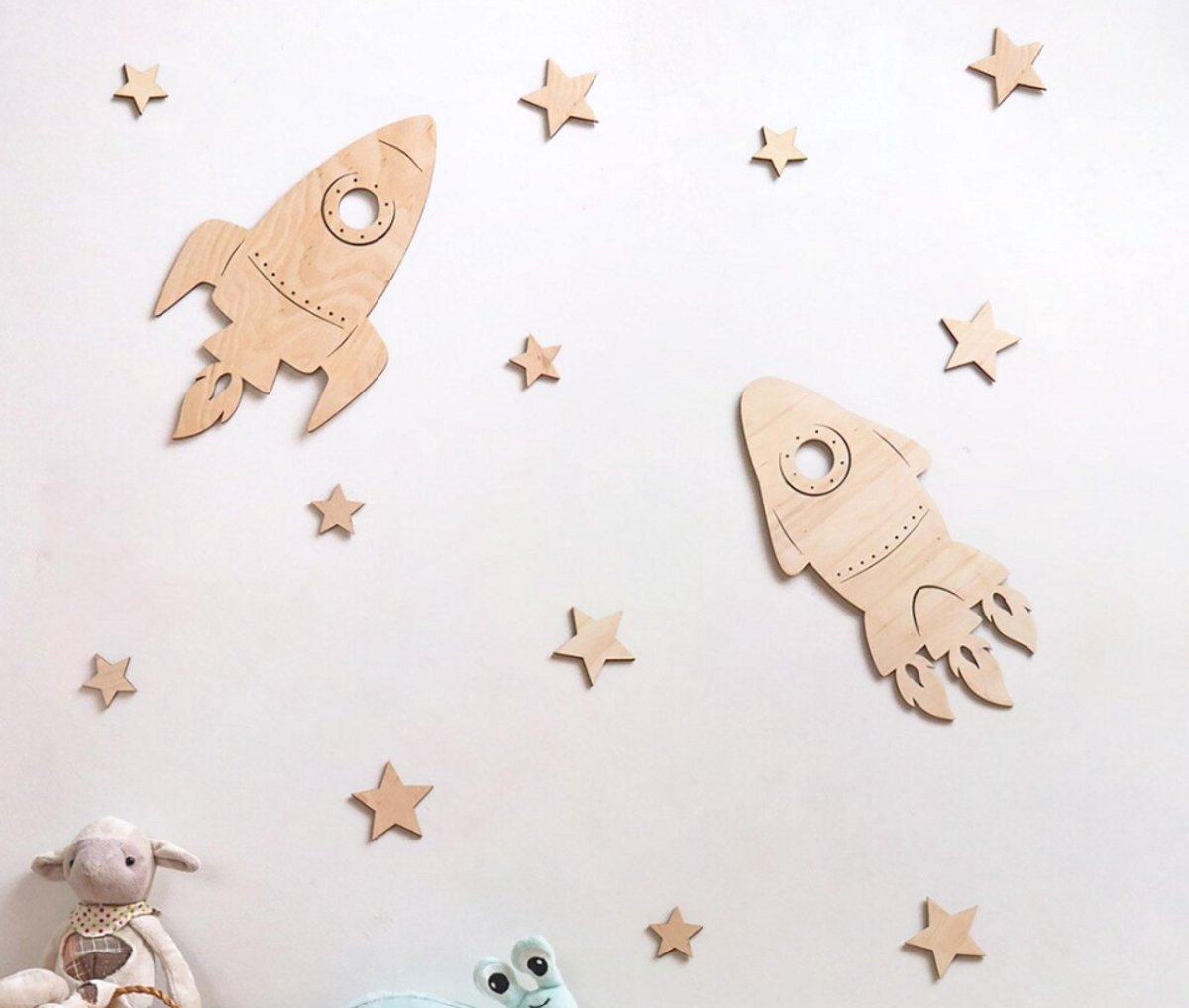Houten raketten met sterren, jongenskamerdecoratie, wandkunst voor de speelkamer, babykamerdecoratie, raketten met sterren, kinderkamerdecoratie,kinderkamer, babykamer