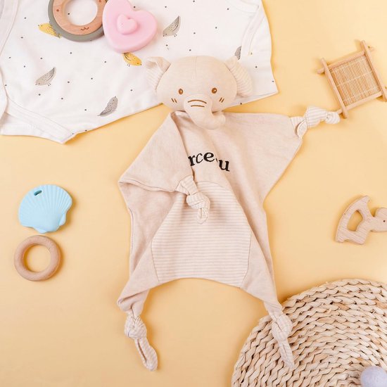 Gepersonaliseerde Baby Deken met Naam voor Pasgeborenen - Knuffeldoek en Knisper Speeltje van Merkloos — afbeelding 2