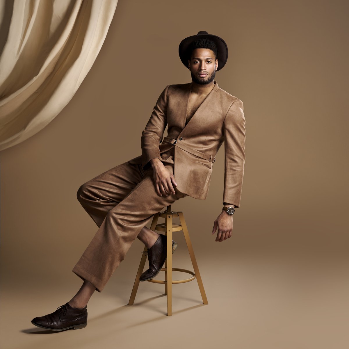 Colornetic | Kleurveranderend Horloge van Geborsteld Staal