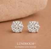 Lundholm Luxe Zirkonia Studs Oorbellen Zilver kleurig Jewellery knopjes steen - Oorknopjes Dames Zirkonia 5 mm - Premium Stainless Steel PVD Plated - Vrouwen cadeautjes tip - my Nikki Serie