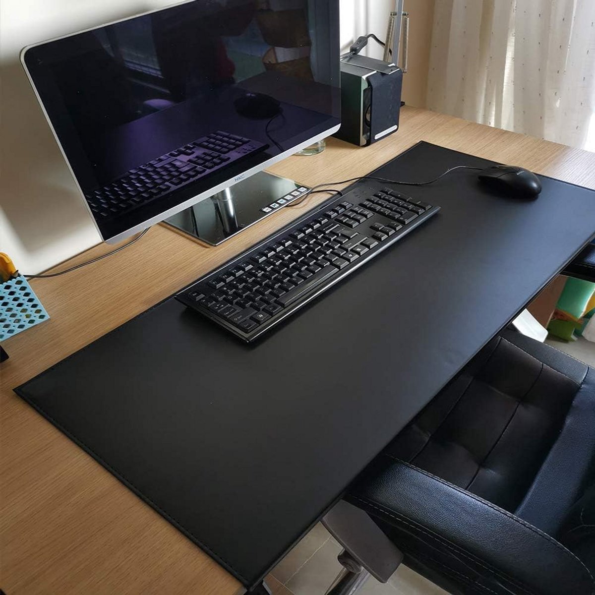 Luxe Zwarte Bureauonderlegger XL (90x58 cm) - XL Muismat & Bureaubladbeschermer met Randafwerking
