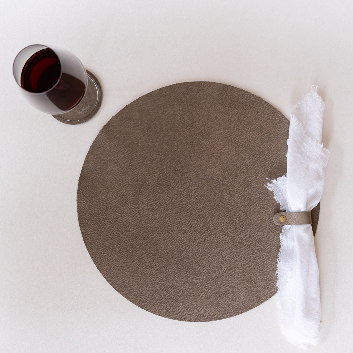 The Leather Rebel - Placemat | Onderlegger - Taupe