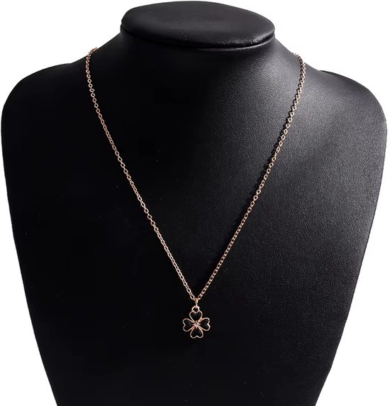 Eenvoudige Stijl Ketting voor Dames en Meisjes - Valentijnsdag Sieraad - Ster - Delicaat Hanger Kettingje - Modeaccessoire voor Vrouwen - Minimalistisch en Elegant van Milacolato — afbeelding 3