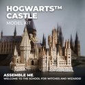 Houten model van Zweinstein met een draak, Harry Potter™. Tekst: HOGWARTS™ CASTLE MODEL KIT.