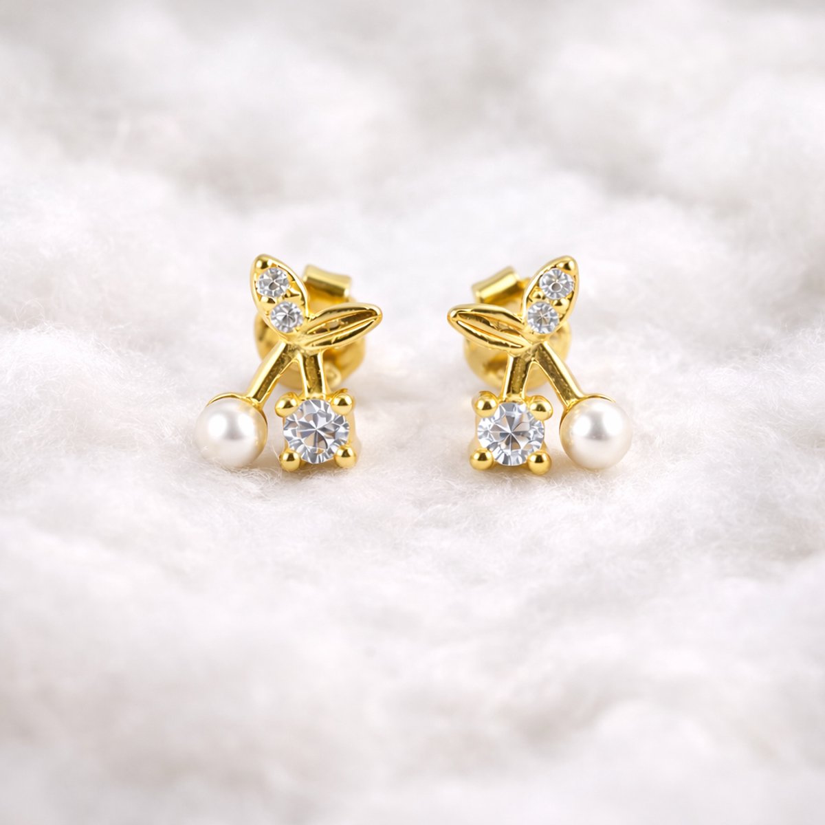 Brendoe Kersen Oorstekers – Parel en Zirkoon – Goud – 925 Sterling Zilver – Dames Oorbellen