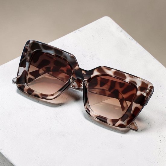 Bold Square Zonnebril - Zwart - Bold Black - Fashion Favorite van Merkloos — afbeelding 2
