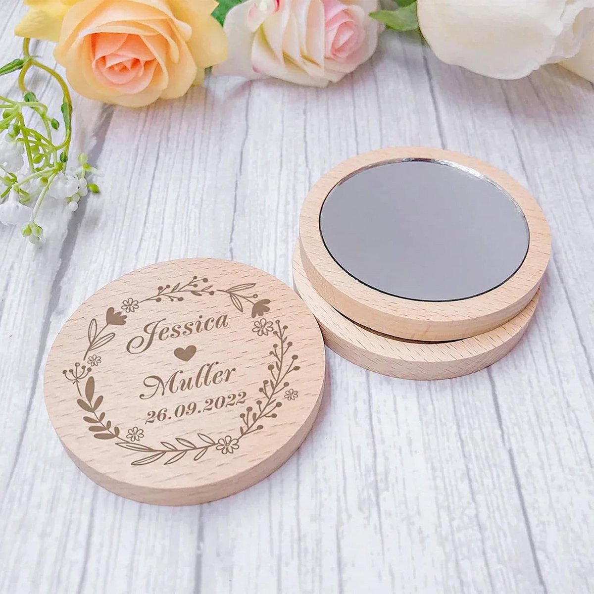 Gegraveerde Ronde Houten Make-up Spiegel - Draagbaar en Gepersonaliseerd Cadeau (50 Stuks)