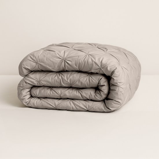 Y-NOT Dreambed Signature All Year Diamond Taupe 240x220 - Lits Jumeaux - Dekbed Zonder Overtrek - Dreambed Specials All Year - Wasbaar Hoesloos Dekbed - 30 dagen proefslapen - Dekbed met vaste overtrek - All year winterdekbed & zomerdekbed