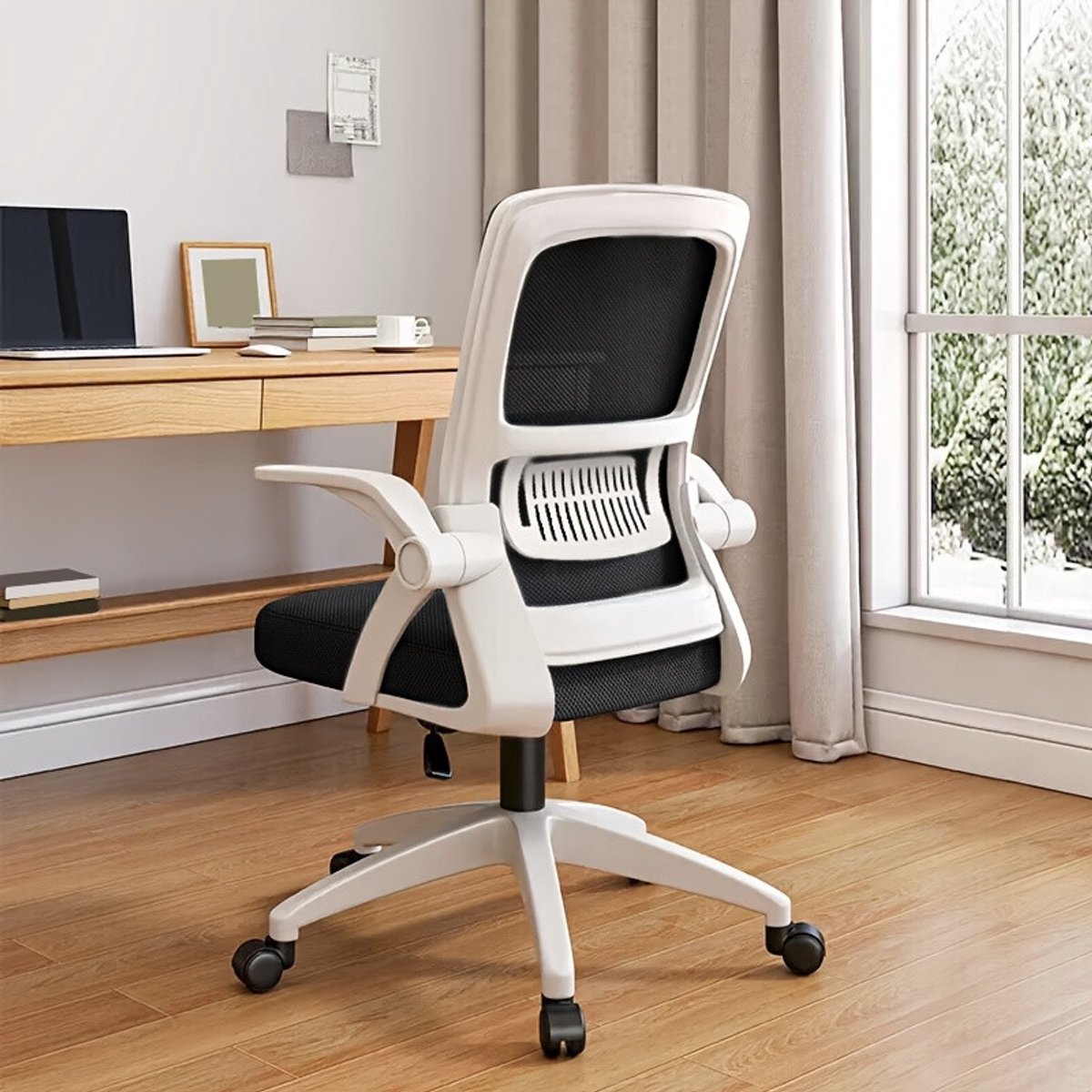 Ergonomische Bureaustoel – Mesh Rugleuning & Geheugenschuim Zitkussen – Lendensteun – Draaibaar – Stille Wieltjes – Metalen Basis – voor Thuis & Kantoor – Zwart