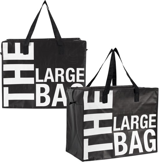 Deux sacs fourre-tout noirs avec l'inscription 'THE LARGE BAG' en lettres blanches, l'un ouvert et l'autre fermé.