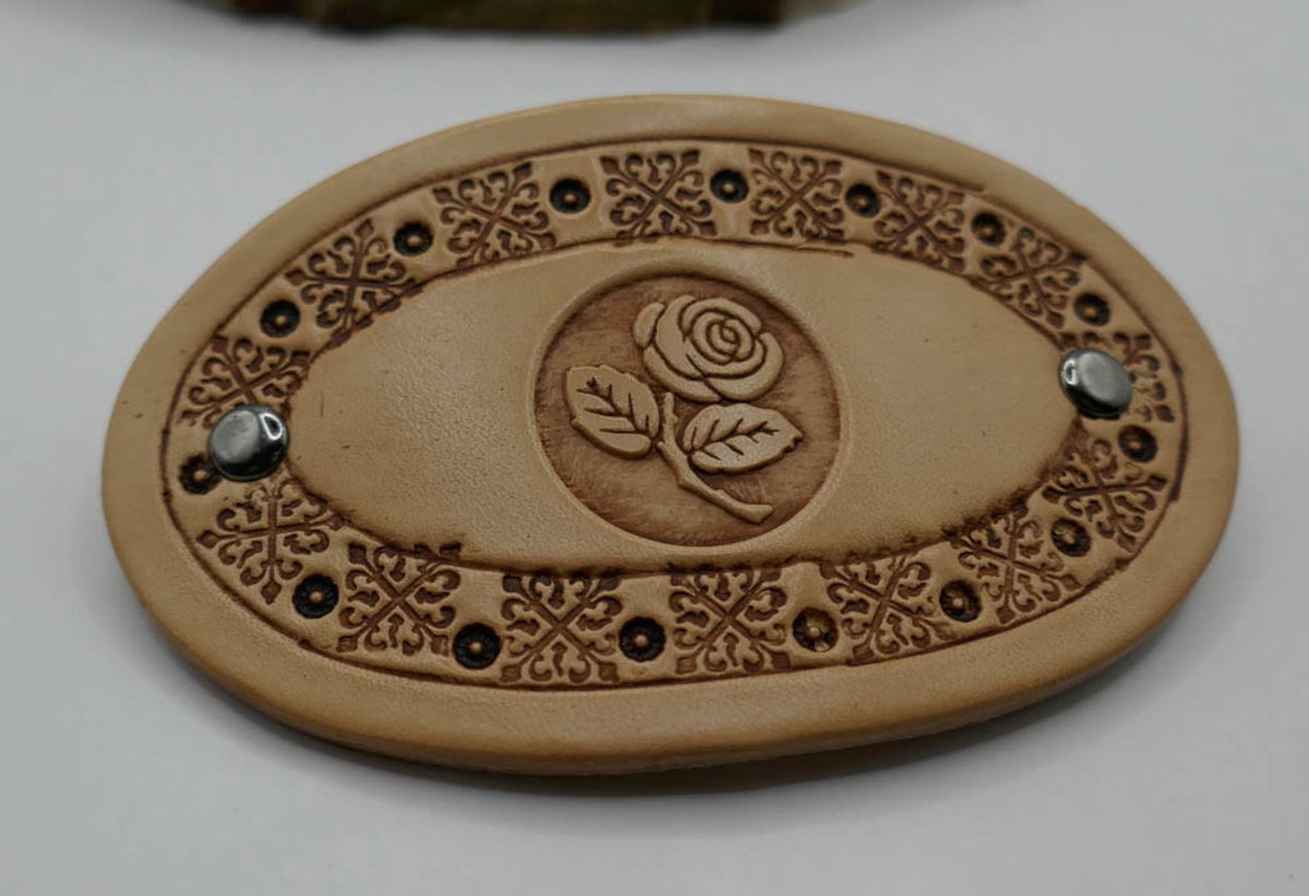 Leren haarclip roos in sierrand - klein haarclip - klein lederen haarclip met roos - haarclip voor dun haar - haarclip voor kinderen - haarclip voor volwassen - leuke klein lederen haarclips - handgemaakte beige haarclip - haaraccessoires roos