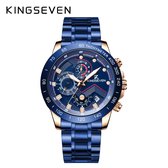 Blauw Kingseven herenhorloge met roosgouden kast, blauwe wijzerplaat met datumaanduiding, chronograaf en roestvrijstalen band.