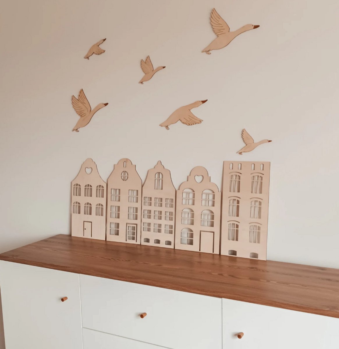Houten Mini Huizen, Set van 5 Houten Huis Vormen,kerst huizen, DIY Huis Blank, DIY Huis Decoratie, kerst decoratie Hout Craft Supplies/ amsterdamse huizen/ houten huisjes/ kersthuizen hangers/wanddecoratie/ babykamer/kinderkamer/huizen op de muur