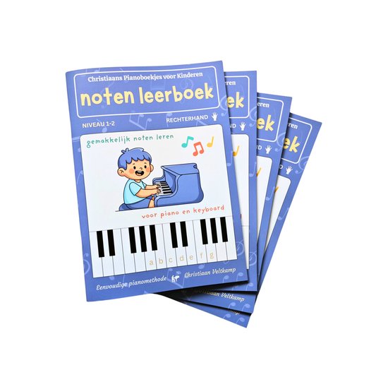 Christiaans Pianoboekjes voor Kinderen, noten leerboek, niveau 1-2, voor piano en keyboard. Jongen speelt piano.