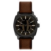 Zwart Fossil Big Tic horloge met bruine wijzerplaat met wereldkaartmotief en bruine lederen band.