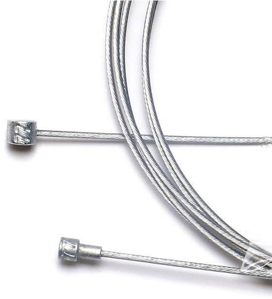 Zilverkleurige remkabel met metalen nippel aan beide uiteinden.