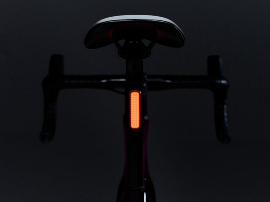 BBB Cycling Signal 80 Lumen Achterlicht Fiets - Accu 41 uur - Fietsverlichting USB C Oplaadbaar - Racefiets Verlichting - Waterdicht - BLS-255 van BBB Cycling — afbeelding 4