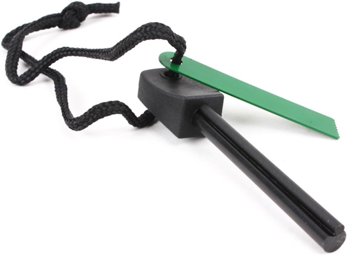 SVN® Fire kit - Firesteel - Vuurmaker - Groen en zwart - 11cm x 1cm x 1cm