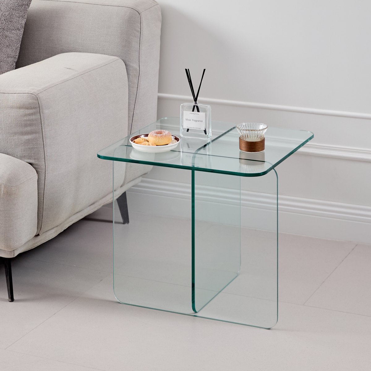 STILVORA Bijzettafel - Gebogen Gehard Glas - Voor Woonkamer, Keuken En Buiten - Transparant - 45x45x51 Cm Clear