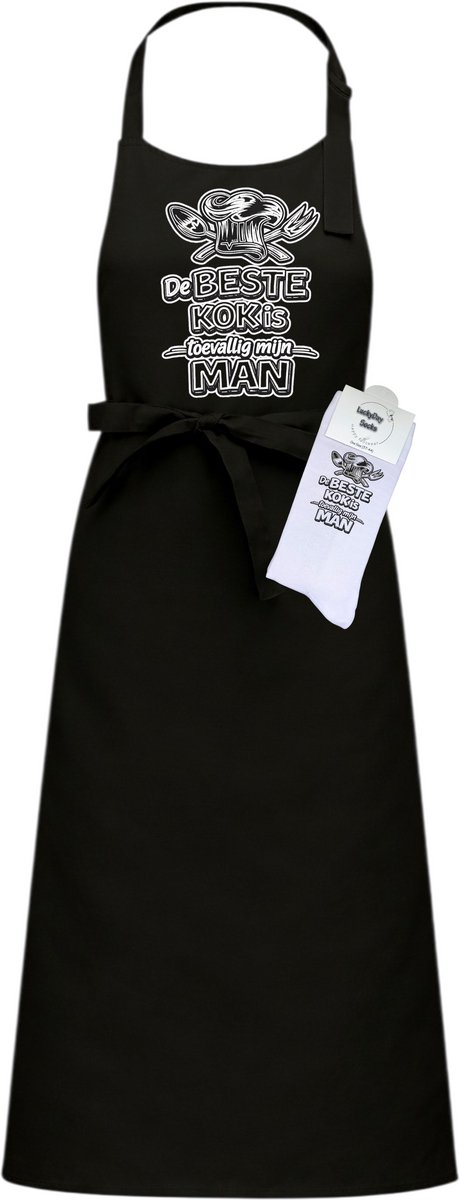 Keukenschort en sokken met tekst - Giftset - De beste kok is toevallig mijn man - Moederdag - Vaderdag - Zwart - Verstelbaar - Cadeau idee - Verjaardag - Cadeau dames en heren - Liefste Opa en Oma cadeau - Kerst cadeau - Grappig cadeau - Onesize