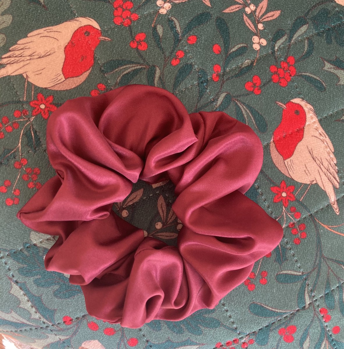 Scrunchie XL bordeauxrood - bordeaux - rood - haarwokkel - haaraccessoires - handmade by Willy