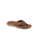 Bruine Reef teenslipper in leer met Reef logo op de band.
